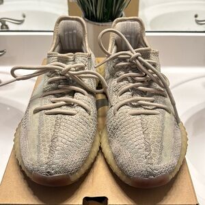 YEEZY/GOAT 350 BOOST